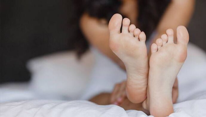 healthy feet after treating fungus between the toes